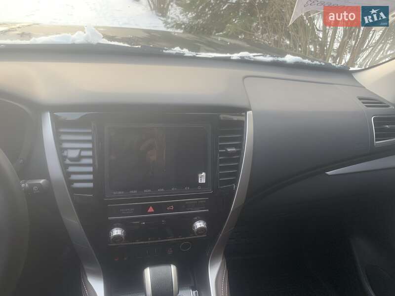 Внедорожник / Кроссовер Mitsubishi Pajero Sport 2021 в Полтаве