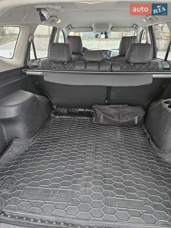 Внедорожник / Кроссовер Mitsubishi Pajero Sport 2016 в Львове