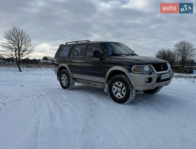 Внедорожник / Кроссовер Mitsubishi Pajero Sport 2004 в Александрие