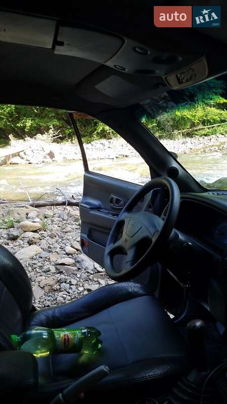 Внедорожник / Кроссовер Mitsubishi Pajero Sport 2002 в Калуше