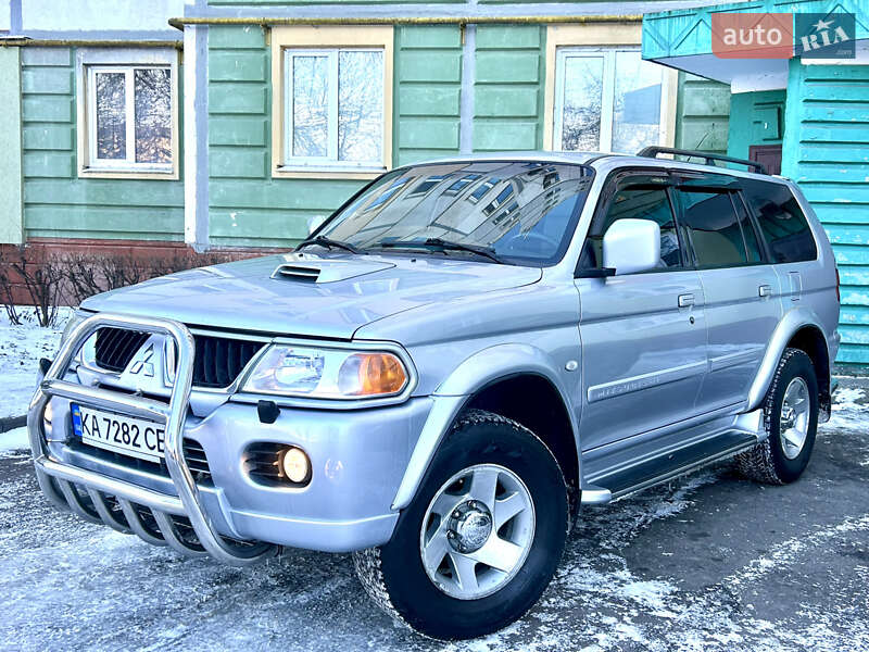Mitsubishi Pajero Sport 2006
