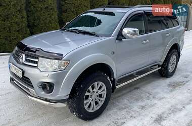 Позашляховик / Кросовер Mitsubishi Pajero Sport 2013 в Львові