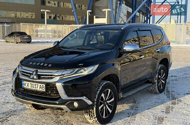 Внедорожник / Кроссовер Mitsubishi Pajero Sport 2017 в Харькове