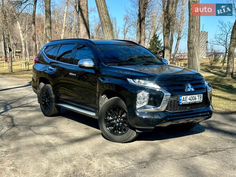 Mitsubishi Pajero Sport 2021