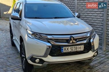 Позашляховик / Кросовер Mitsubishi Pajero Sport 2018 в Харкові