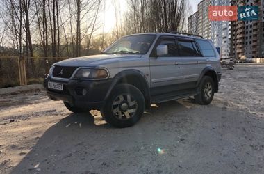 Позашляховик / Кросовер Mitsubishi Pajero Sport 2004 в Києві