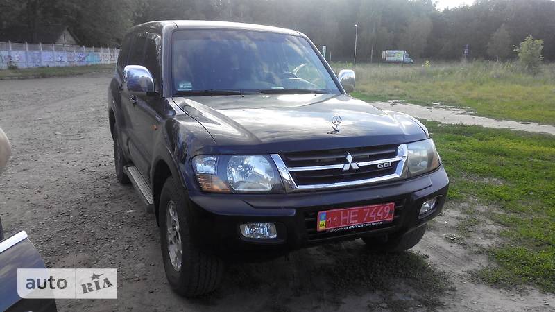 Внедорожник / Кроссовер Mitsubishi Pajero Wagon 2001 в 