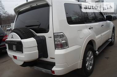Внедорожник / Кроссовер Mitsubishi Pajero Wagon 2010 в 