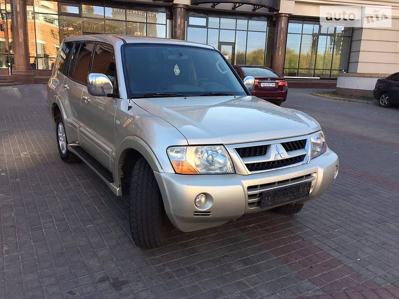 Внедорожник / Кроссовер Mitsubishi Pajero Wagon 2007 в Киеве