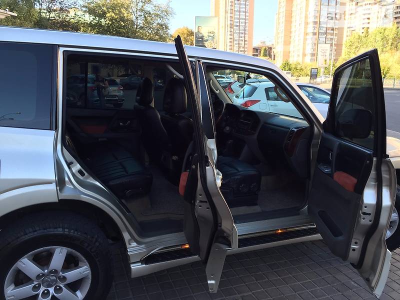 Внедорожник / Кроссовер Mitsubishi Pajero Wagon 2006 в Киеве