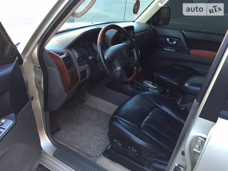 Внедорожник / Кроссовер Mitsubishi Pajero Wagon 2006 в Киеве
