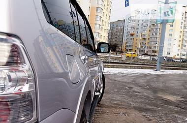 Внедорожник / Кроссовер Mitsubishi Pajero Wagon 2010 в Киеве