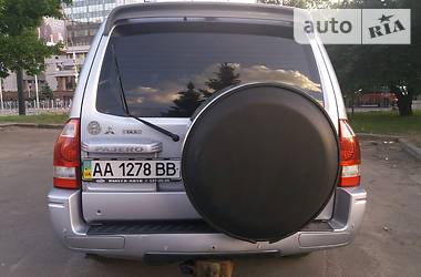 Внедорожник / Кроссовер Mitsubishi Pajero Wagon 2005 в Киеве