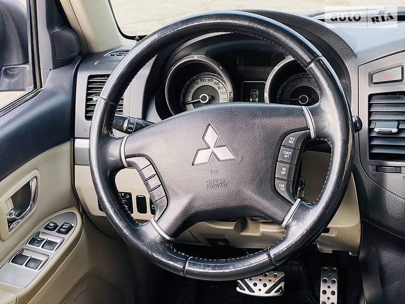Внедорожник / Кроссовер Mitsubishi Pajero Wagon 2007 в Харькове