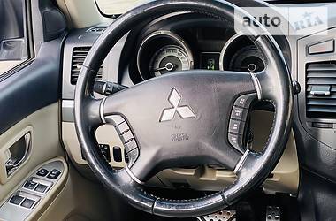 Позашляховик / Кросовер Mitsubishi Pajero Wagon 2007 в 