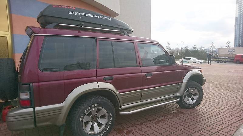Позашляховик / Кросовер Mitsubishi Pajero Wagon 1996 в Києві