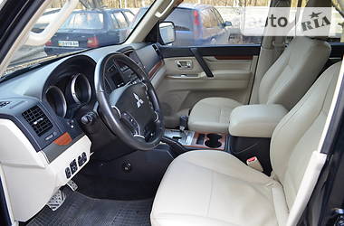 Позашляховик / Кросовер Mitsubishi Pajero Wagon 2007 в 