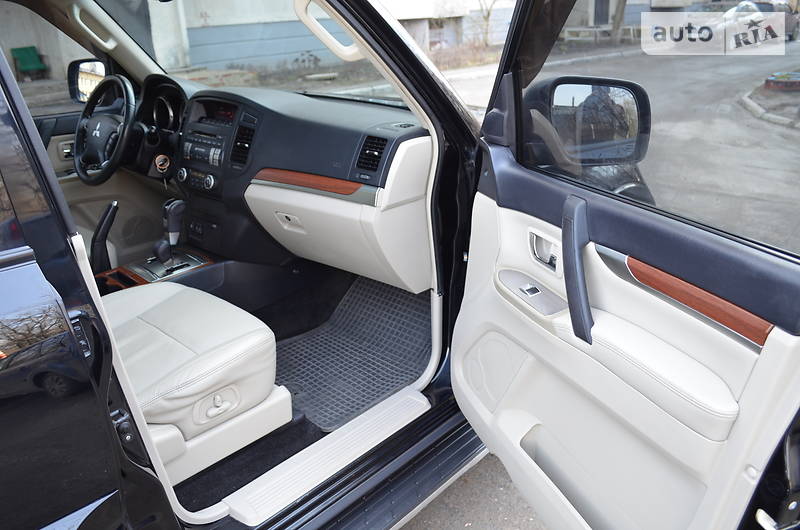 Позашляховик / Кросовер Mitsubishi Pajero Wagon 2007 в Харкові