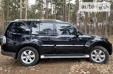Позашляховик / Кросовер Mitsubishi Pajero Wagon 2008 в 