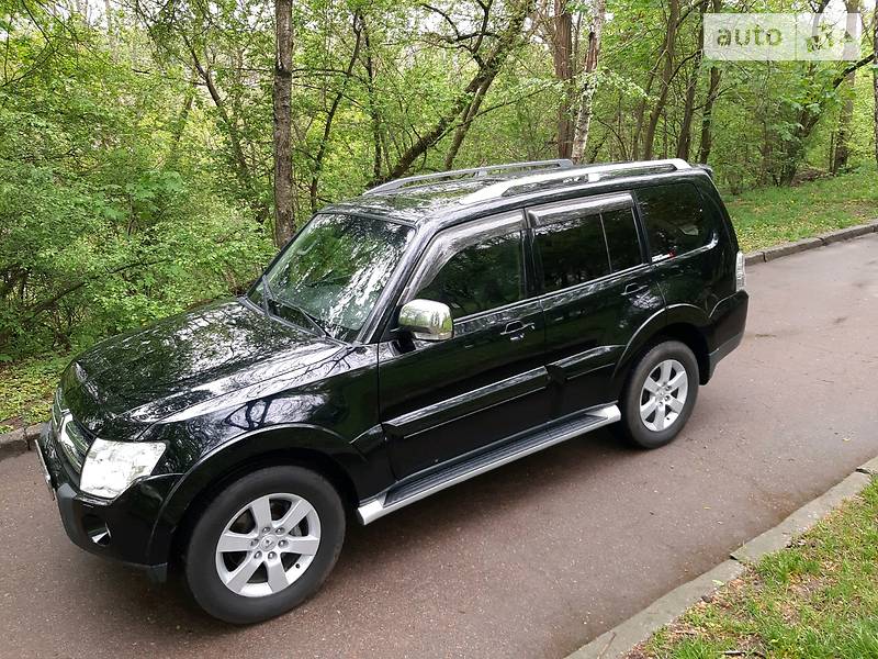 Позашляховик / Кросовер Mitsubishi Pajero Wagon 2008 в Житомирі