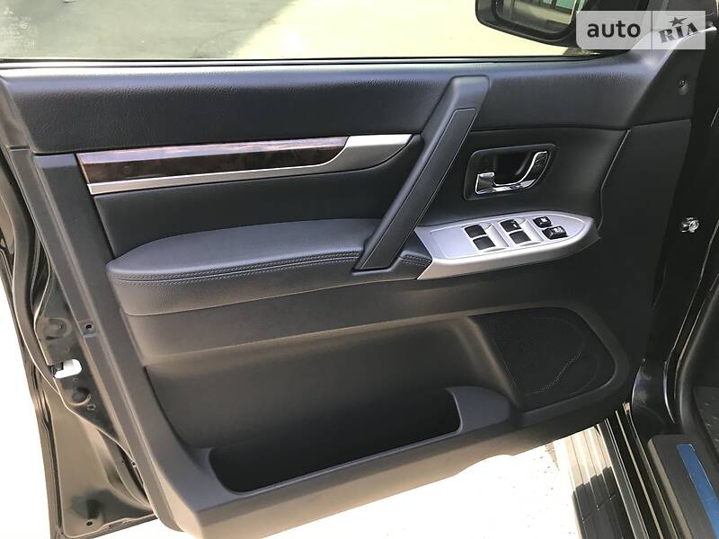 Універсал Mitsubishi Pajero Wagon 2015 в Вінниці фото 32 Універсал Mitsubishi Pajero Wagon 2015 в Вінниці