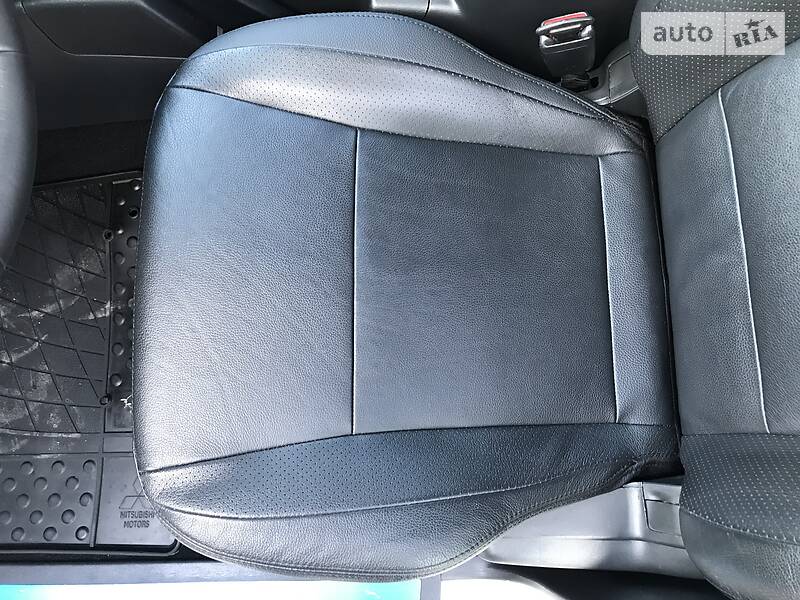 Універсал Mitsubishi Pajero Wagon 2015 в Вінниці фото 36 Універсал Mitsubishi Pajero Wagon 2015 в Вінниці