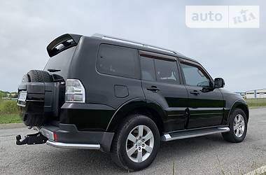 Позашляховик / Кросовер Mitsubishi Pajero Wagon 2007 в 