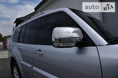 Позашляховик / Кросовер Mitsubishi Pajero Wagon 2007 в 