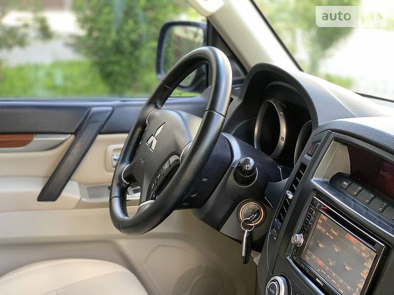 Позашляховик / Кросовер Mitsubishi Pajero Wagon 2008 в Івано-Франківську