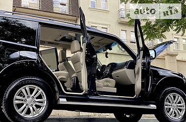 Позашляховик / Кросовер Mitsubishi Pajero Wagon 2015 в 