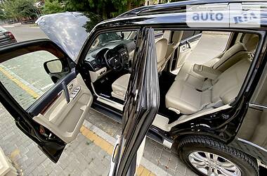 Позашляховик / Кросовер Mitsubishi Pajero Wagon 2015 в 