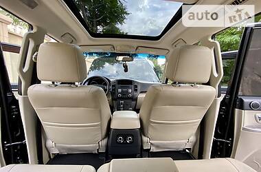 Позашляховик / Кросовер Mitsubishi Pajero Wagon 2015 в 