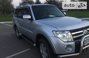 Позашляховик / Кросовер Mitsubishi Pajero Wagon 2007 в Хорошеві