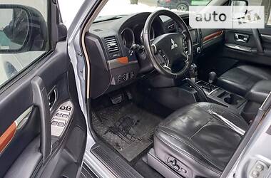 Внедорожник / Кроссовер Mitsubishi Pajero Wagon 2009 в Харькове