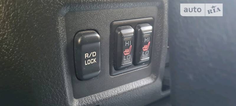 Внедорожник / Кроссовер Mitsubishi Pajero Wagon 2014 в Ирпене