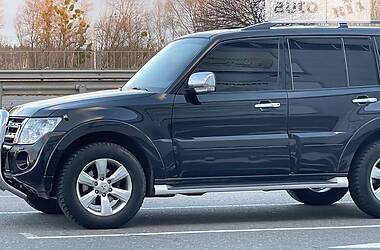 Позашляховик / Кросовер Mitsubishi Pajero Wagon 2012 в 