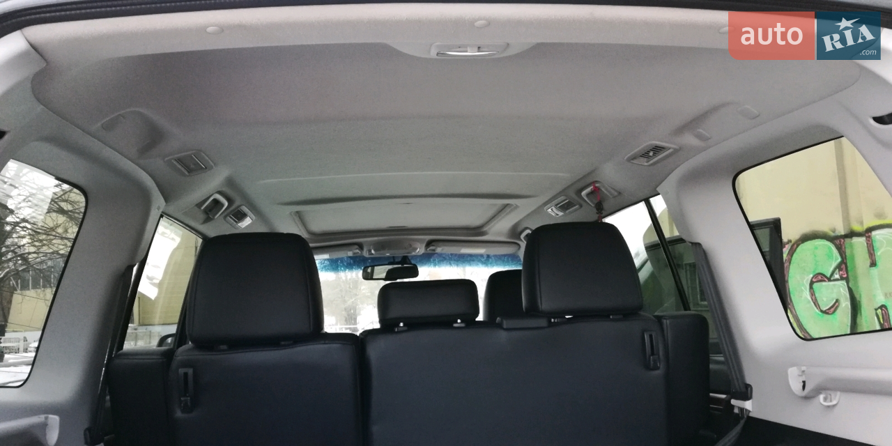2011 Mitsubishi Pajero - мініатюра 14
