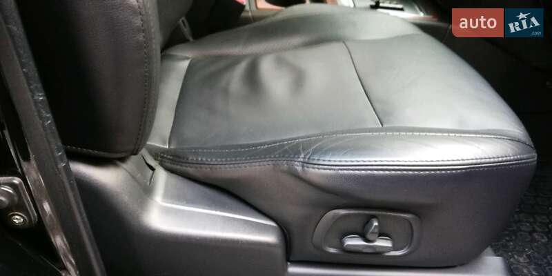 Позашляховик / Кросовер Mitsubishi Pajero Wagon 2011 в Харкові