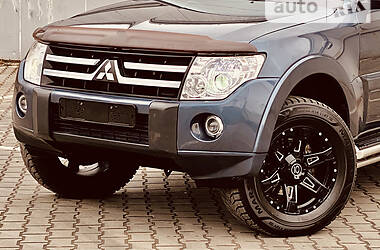 Позашляховик / Кросовер Mitsubishi Pajero Wagon 2008 в 