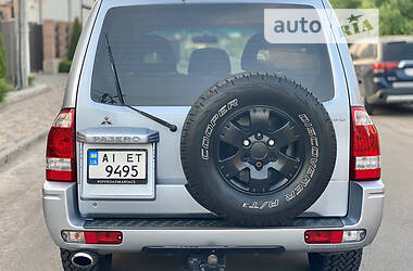 Позашляховик / Кросовер Mitsubishi Pajero Wagon 2005 в Києві