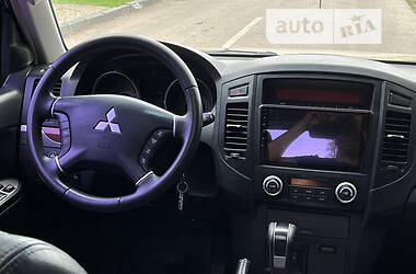 Внедорожник / Кроссовер Mitsubishi Pajero Wagon 2008 в 