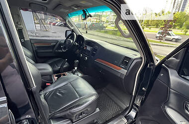 Внедорожник / Кроссовер Mitsubishi Pajero Wagon 2008 в 
