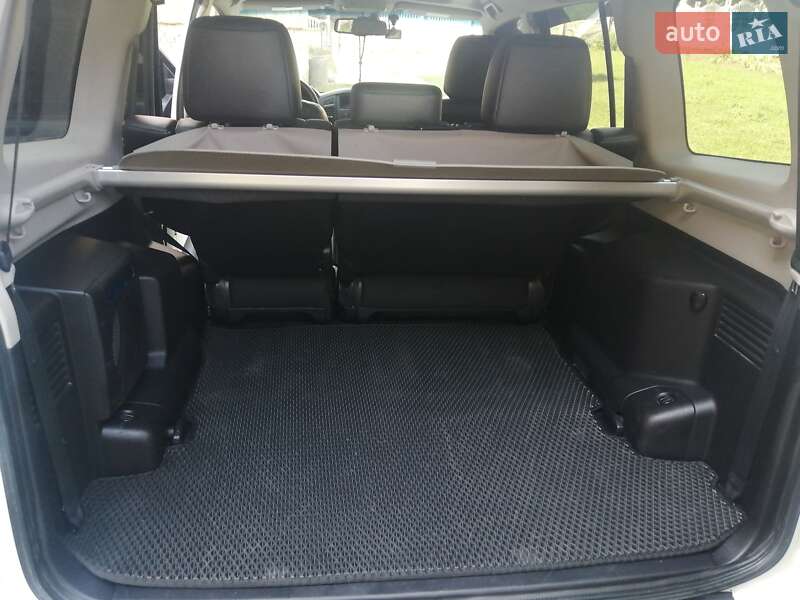 Внедорожник / Кроссовер Mitsubishi Pajero Wagon 2011 в Великой Александровке фото 16 Внедорожник / Кроссовер Mitsubishi Pajero Wagon 2011 в Великой Александровке