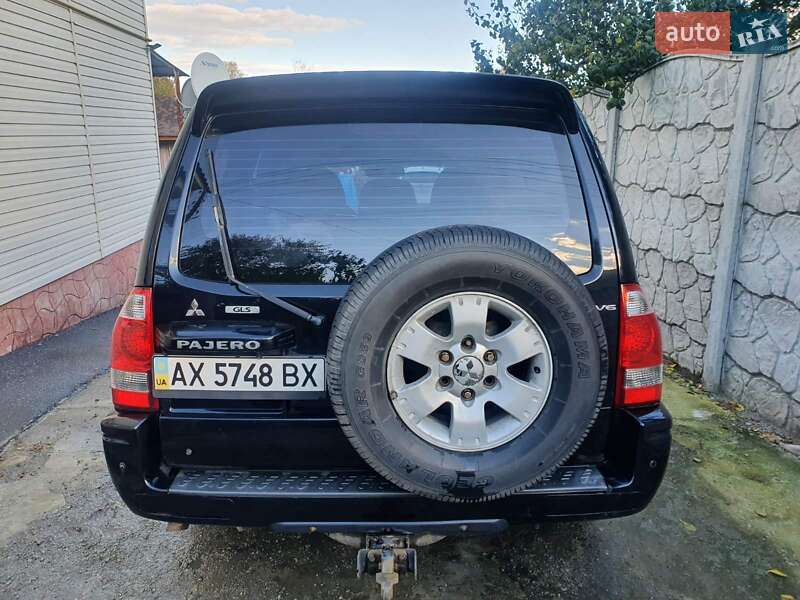 Внедорожник / Кроссовер Mitsubishi Pajero Wagon 2006 в Харькове