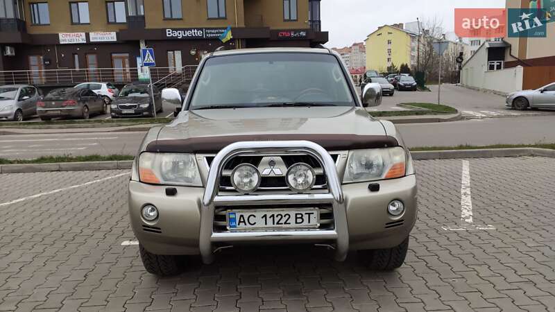 Позашляховик / Кросовер Mitsubishi Pajero Wagon 2006 в Шацьку