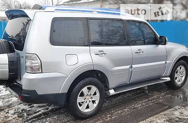 Внедорожник / Кроссовер Mitsubishi Pajero Wagon 2007 в Киеве