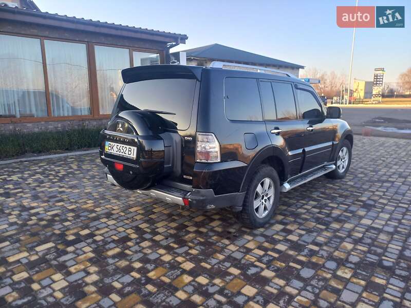 Універсал Mitsubishi Pajero Wagon 2008 в Дубровиці