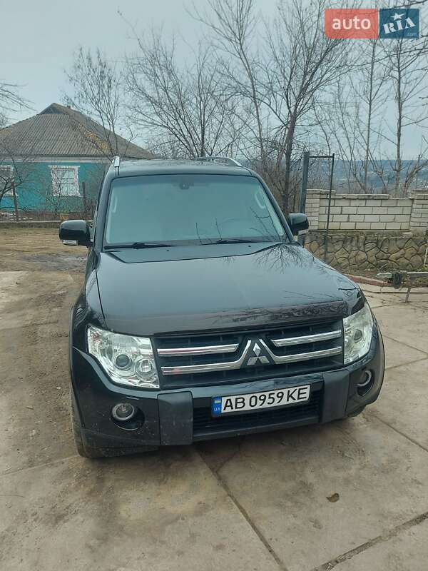 Внедорожник / Кроссовер Mitsubishi Pajero Wagon 2008 в 