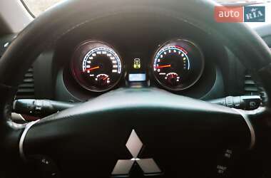 Внедорожник / Кроссовер Mitsubishi Pajero Wagon 2011 в 