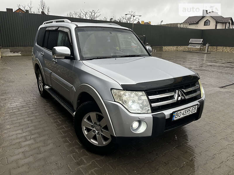 Mitsubishi Pajero Wagon 2008